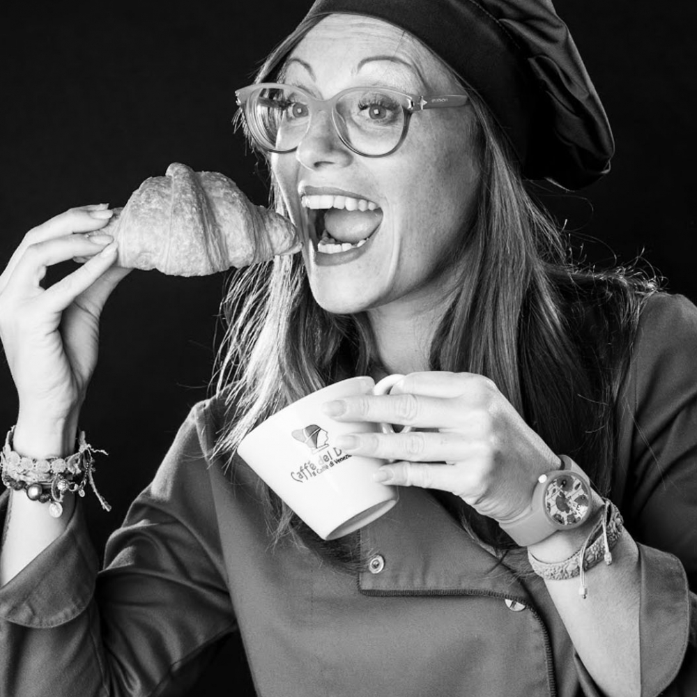 Jennifer 30 – Banconiera